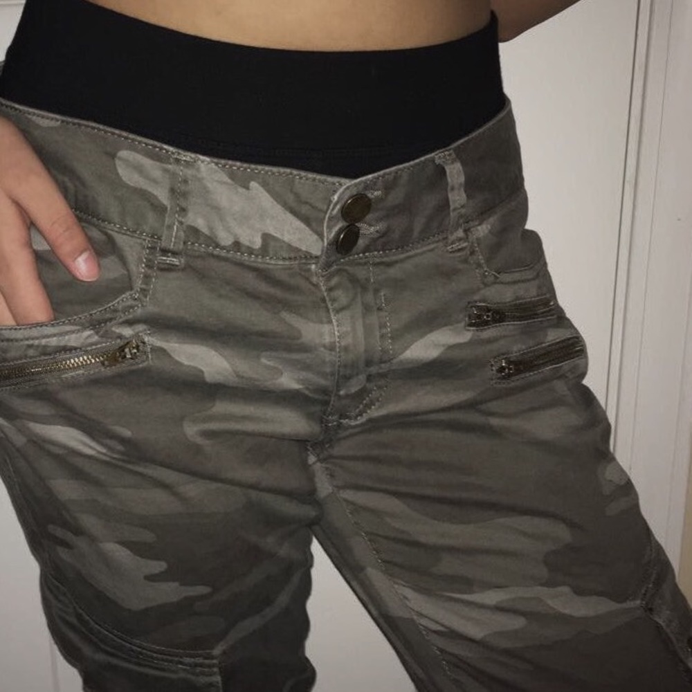 camo pants